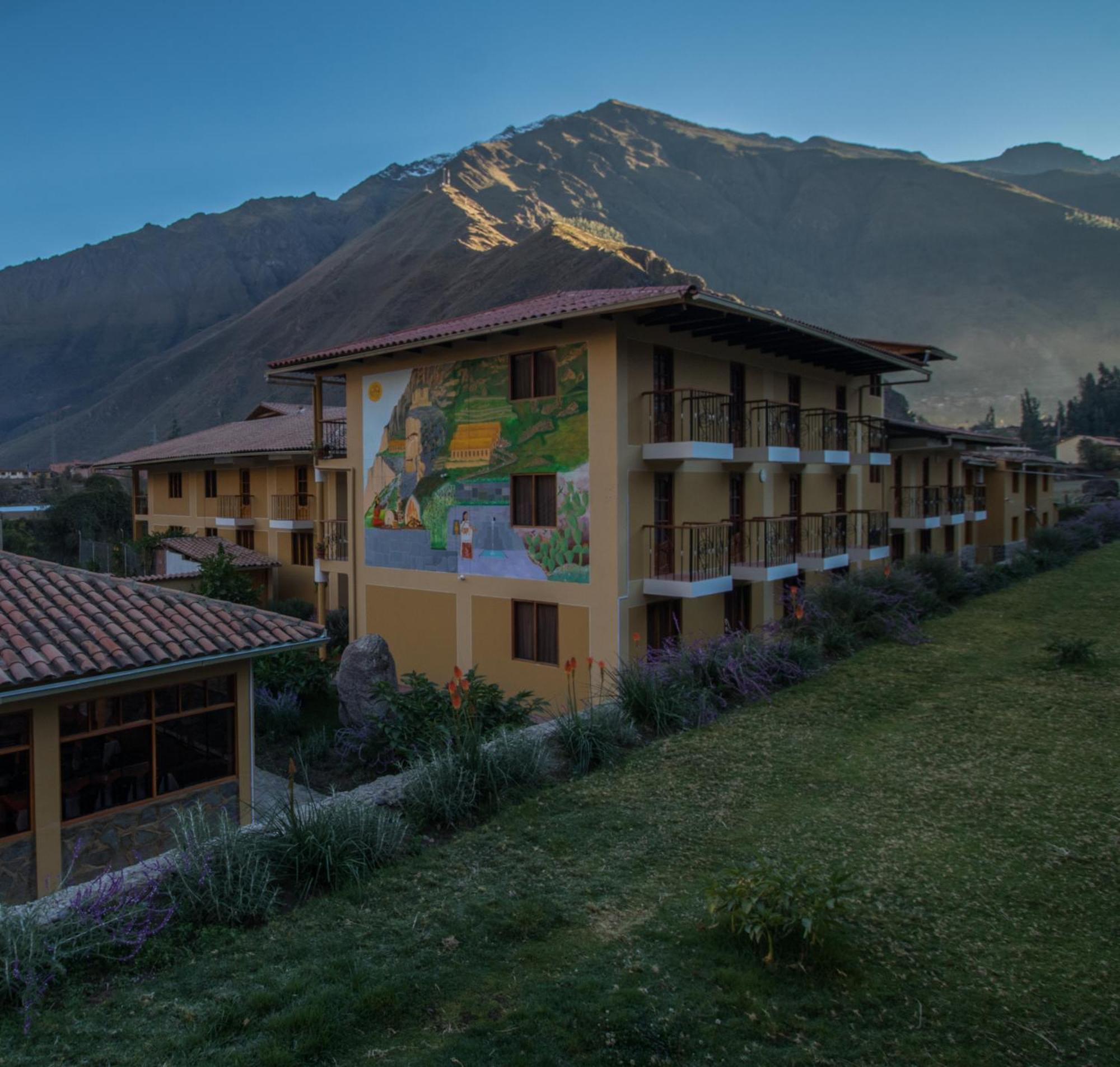 Tunupa Lodge Hotel Ollantaytambo Buitenkant foto