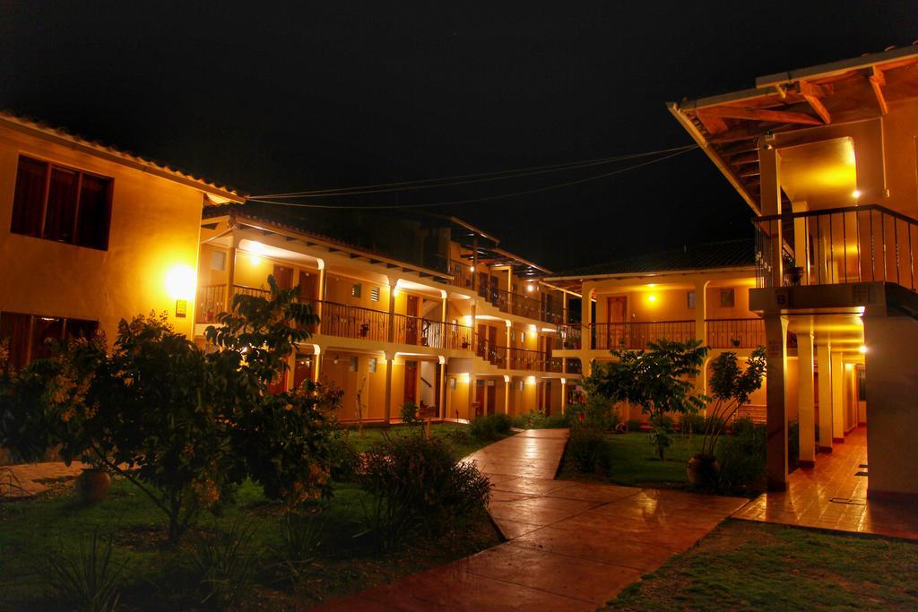Tunupa Lodge Hotel Ollantaytambo Buitenkant foto